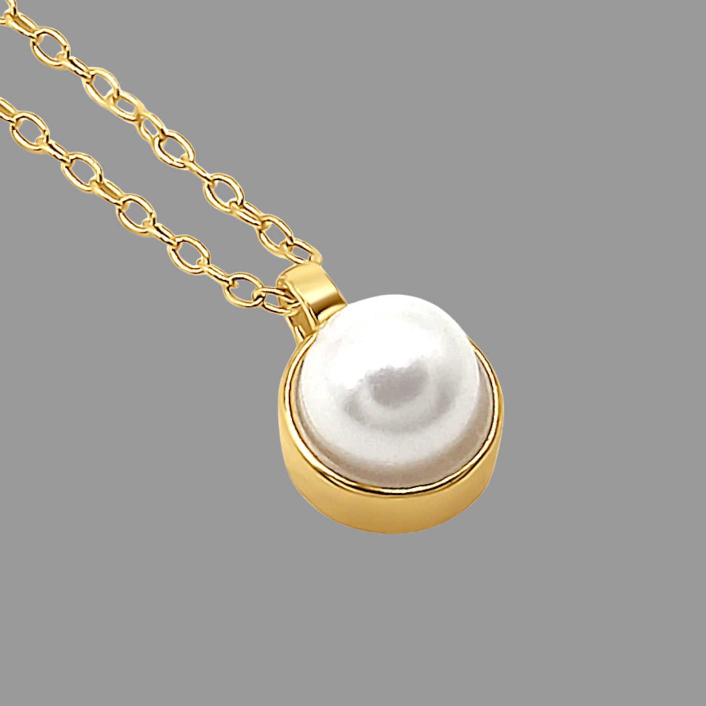 Dainty Pearl Gemstone Necklace
